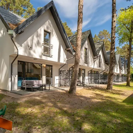 Lesne Tarasy 아파트 *