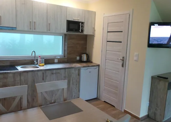 Lesne Tarasy دمبكي